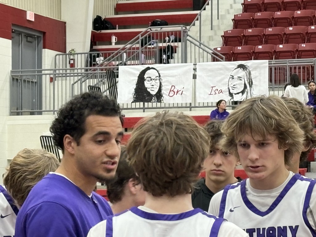 Cannon steps down, Holliday takes over Bethany boys basketball&nbsp;job