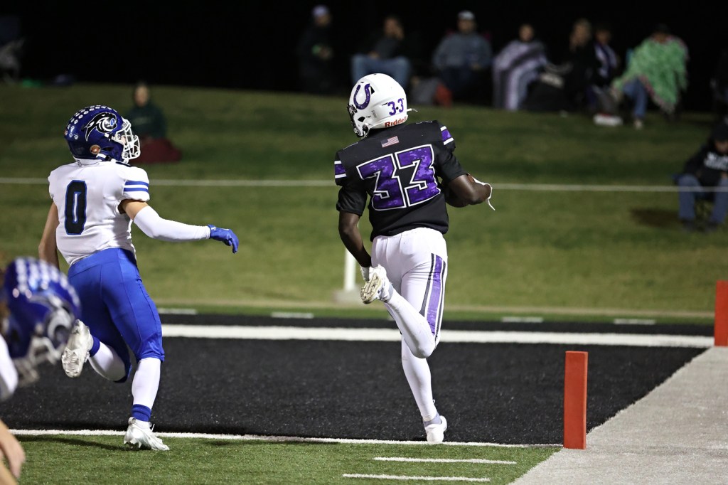 THE HOOFBEAT: Bronchos dominant on ground in&nbsp;win