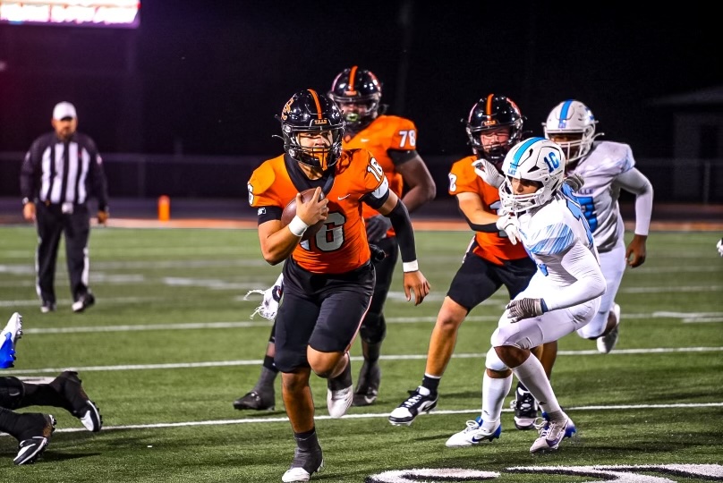 Lombard, Pirates run past Bartlesville,&nbsp;26-14