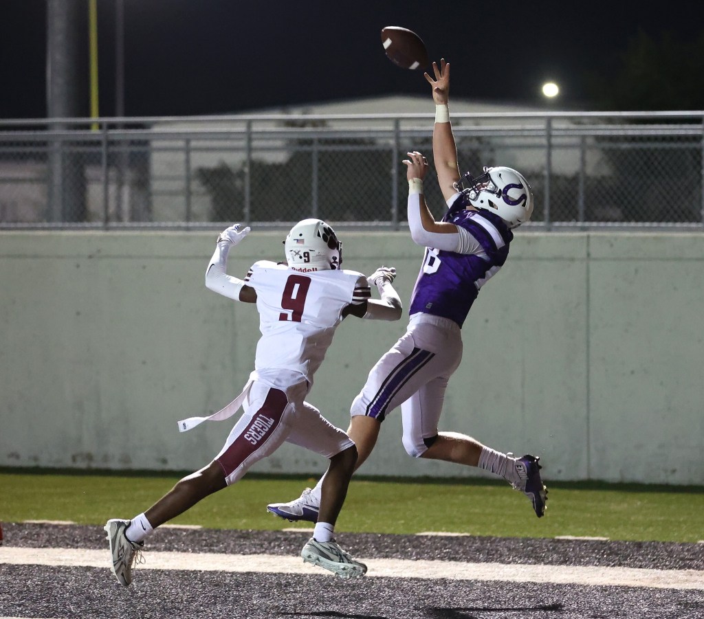 PURPLE RAIN: Ardmore big plays down&nbsp;Bronchos