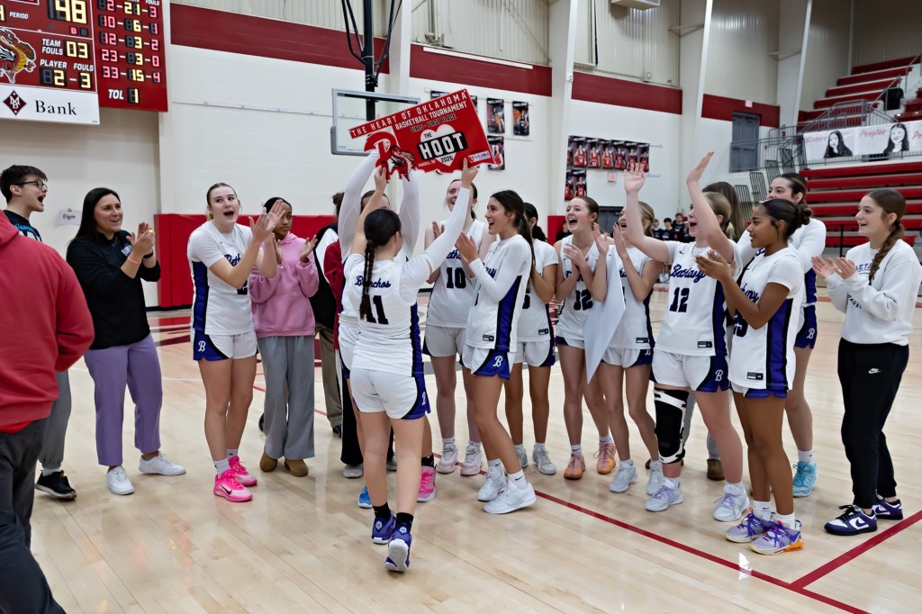 Bronchos win Purcell tourney for 4th straight&nbsp;year