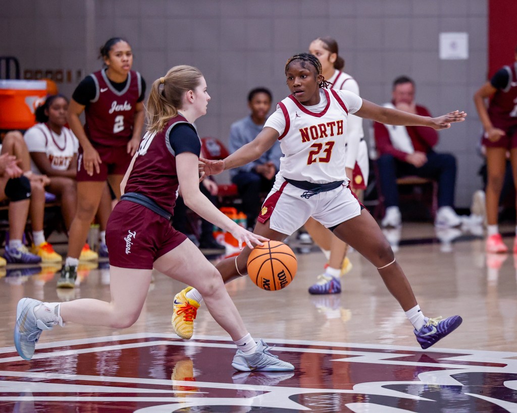 Panthers win eighth straight in Jenks&nbsp;rout