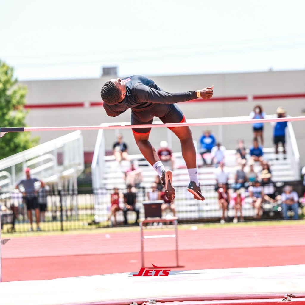 Jets compete at state&nbsp;meet