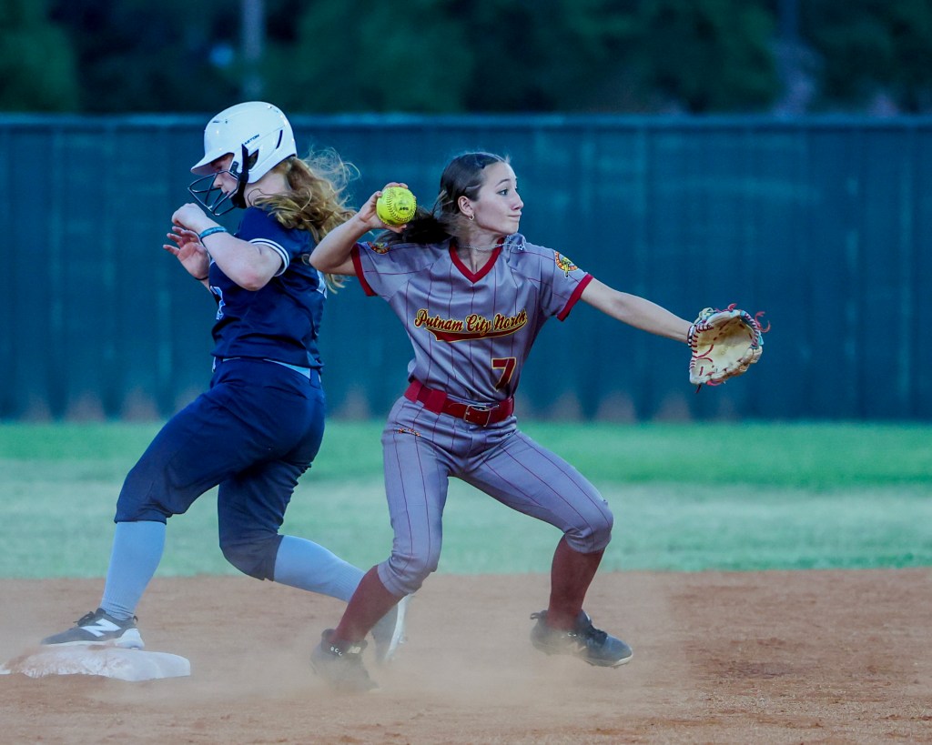 Panthers pounce on West, 10-1